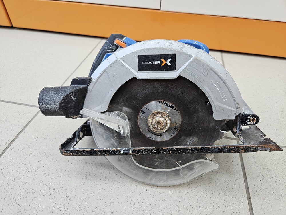 Дисковая пила Dexter 1300CIS2-185.5;