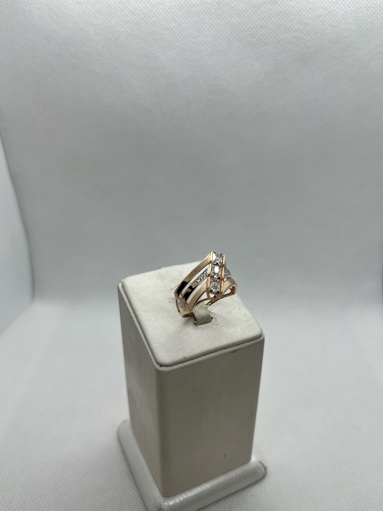 КОЛЬЦО С КАМНЯМИ (Au 585)