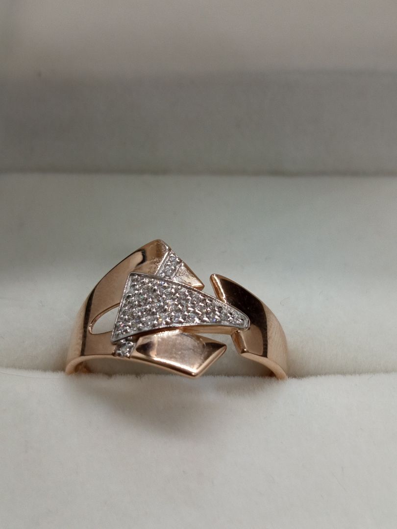 КОЛЬЦО С КАМНЯМИ (Au 585)