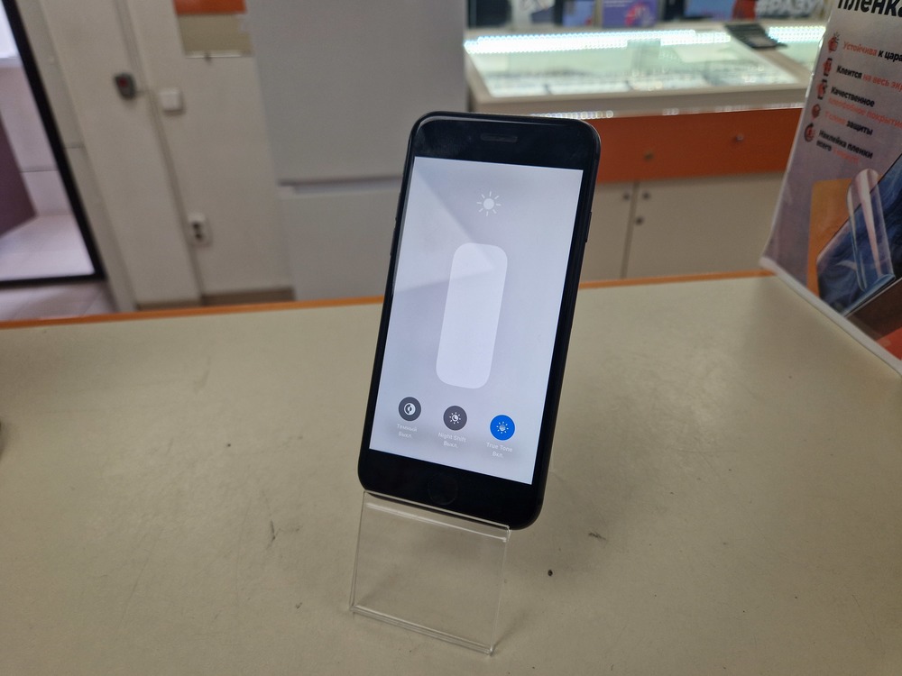 Смартфон Apple iPhone 8 64Gb