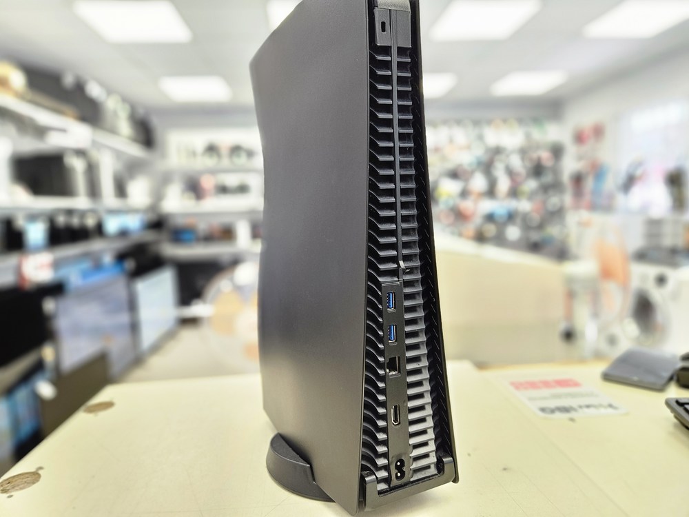 Игровая приставка PlayStation 5 825Gb (С дисководом)