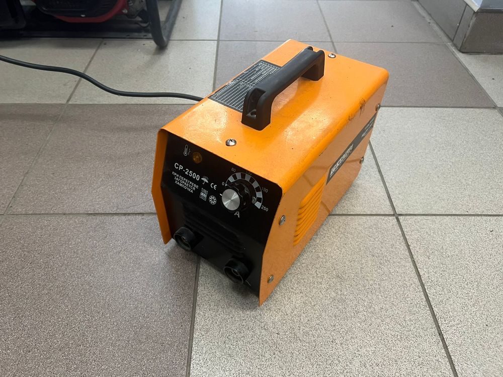 Сварочный аппарат Kemppi Master 202. Сварочный аппарат Kemppi Master 202.