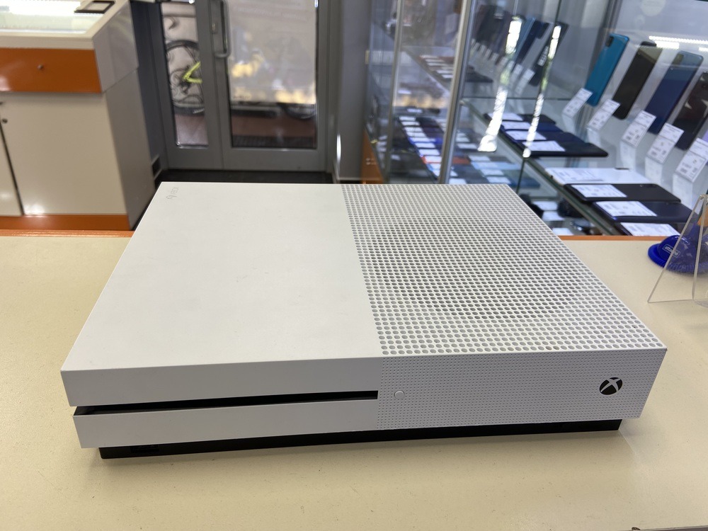 Игровая приставка Xbox One S 500Gb