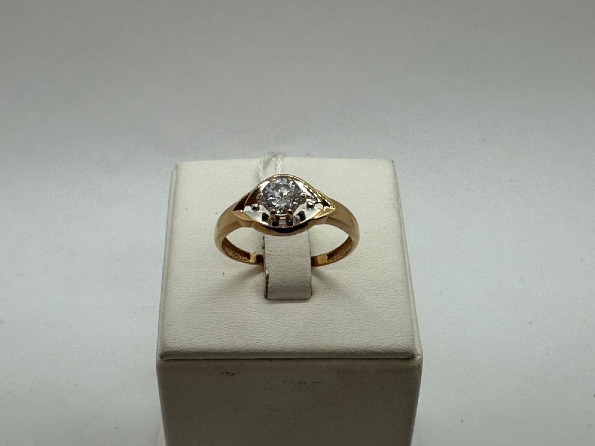 КОЛКМ585 КОЛЬЦО С КАМНЕМ (Au 585)