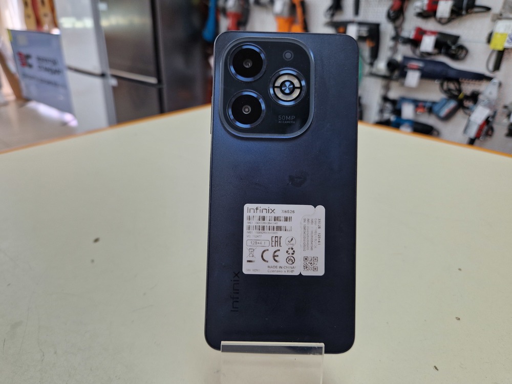 Смартфон Infinix Smart 8 plus 4/128
