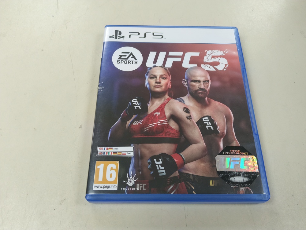 Игра Playstation 5 UFC5