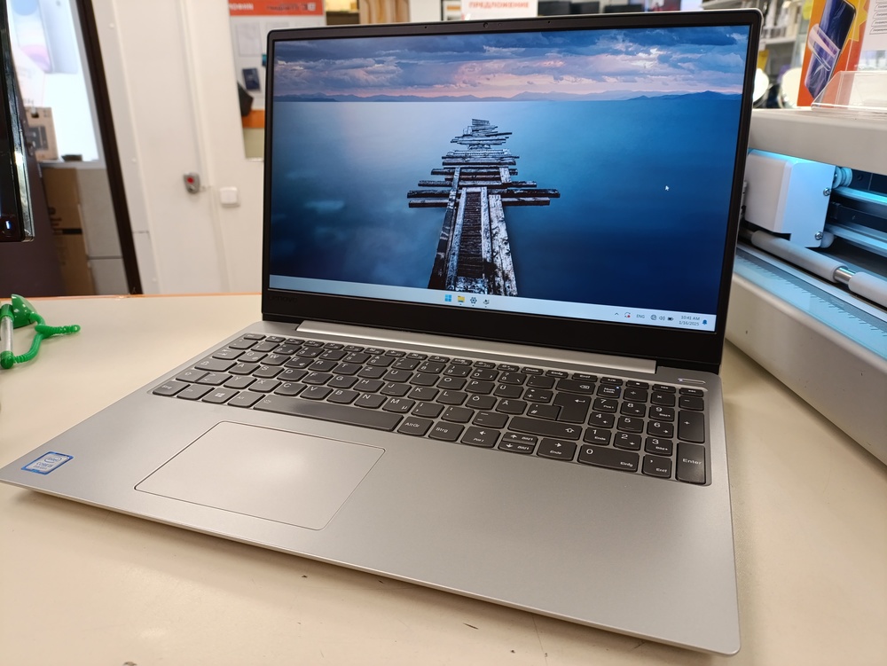 Ноутбук Lenovo 81GC 330S-15IKB GTX 1050; Core i5-8250U, GeForce GTX 1050 4GB, 4 Гб, 256 Гб, Нет