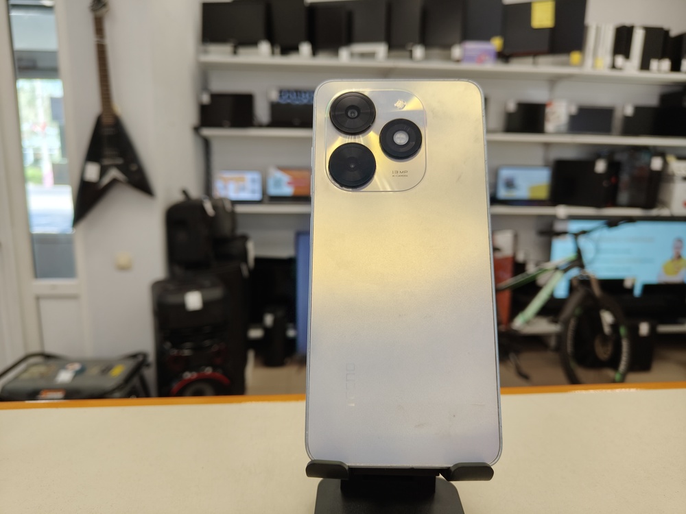Смартфон Tecno Spark Go 2024 3/64