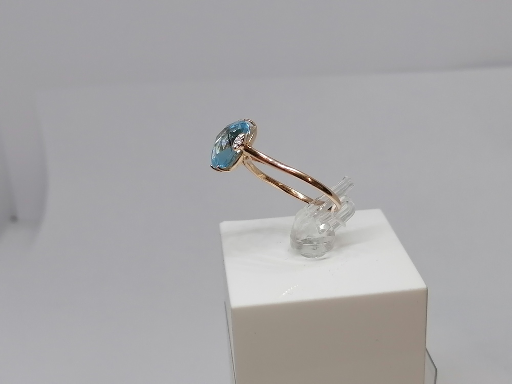 КОЛЬЦО С КАМНЯМИ (Au 585)