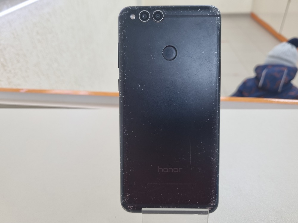 Смартфон Honor 7X 4/64