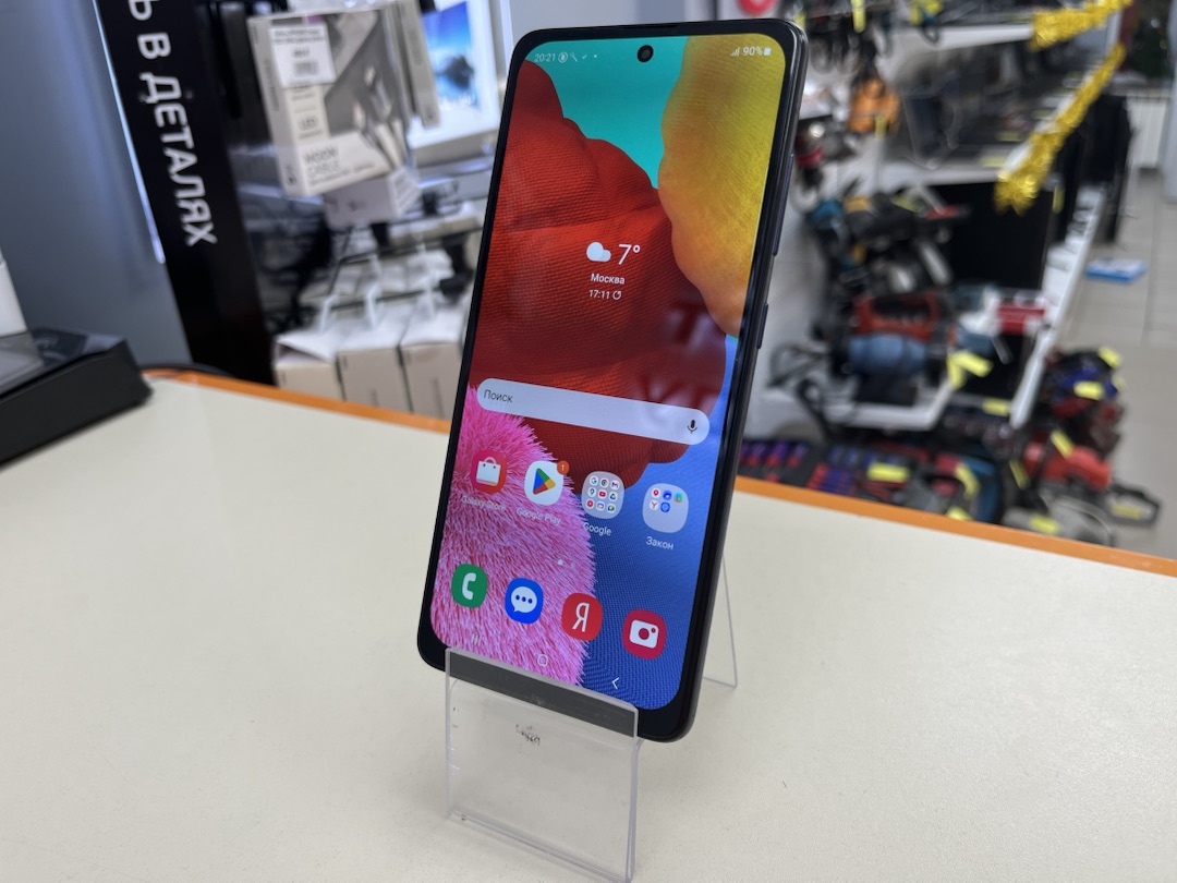 Смартфон Samsung Galaxy A51 4/64
