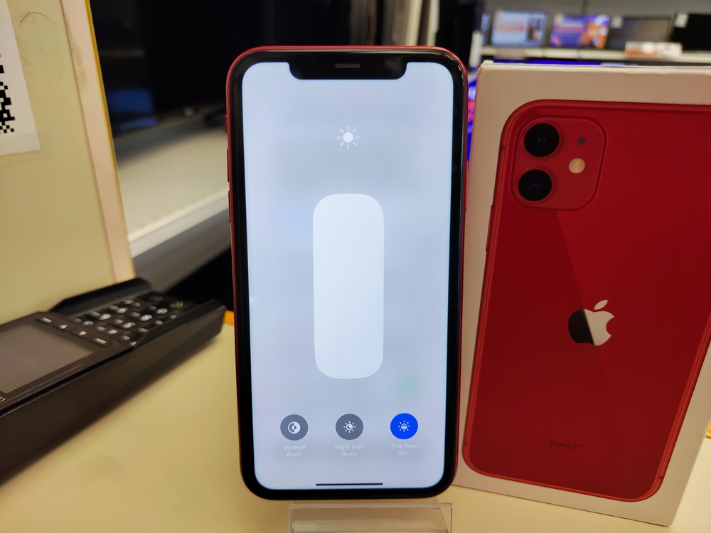Смартфон Apple iPhone 11 64Gb