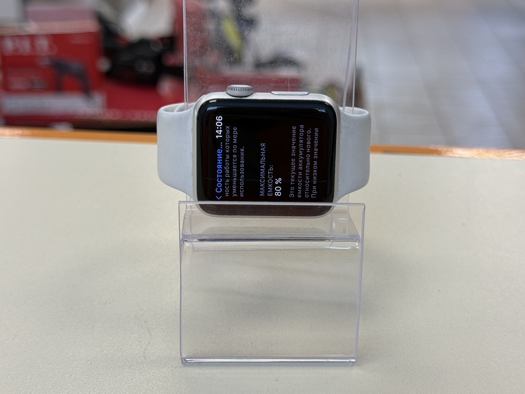 Смарт-часы Apple Watch Series 3 42 мм