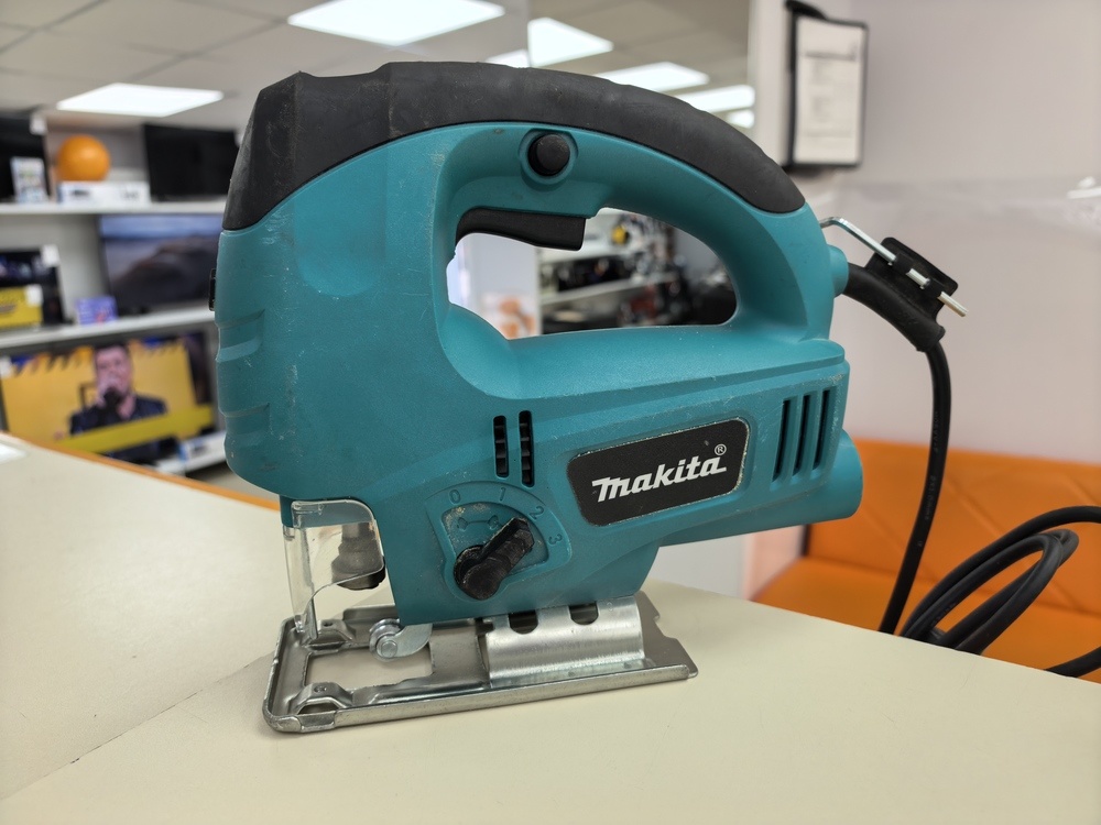 Лобзик Makita 128V
