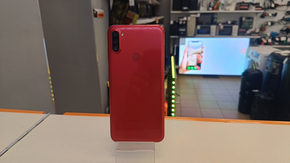 Смартфон Samsung Galaxy A11 2/32