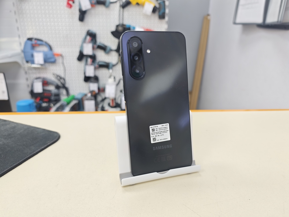 Смартфон Samsung Galaxy A17 4/128