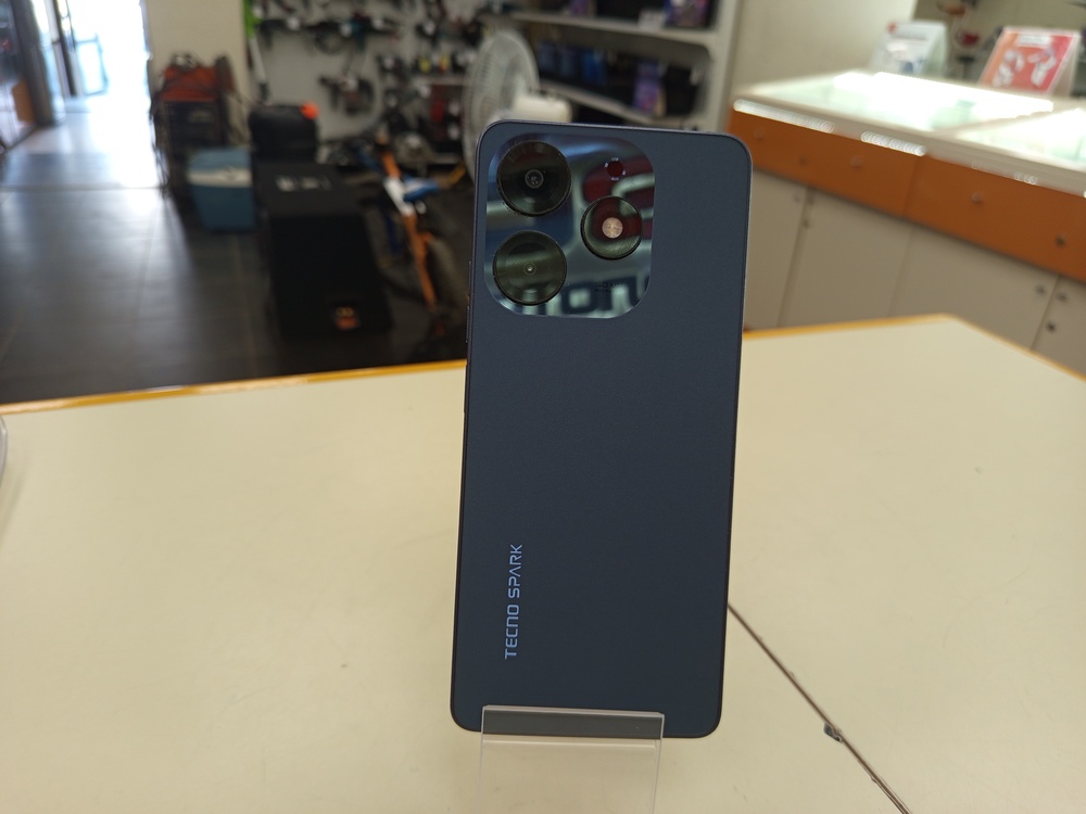 Смартфон Tecno Spark 10 Pro 8/256