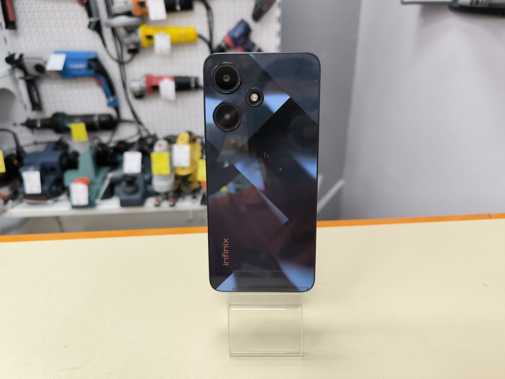 Смартфон Infinix HOT 30i 4/64