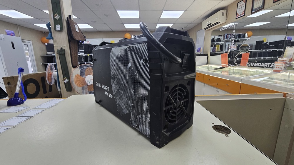Сварочный аппарат Сварог REAL SMART ARC 200