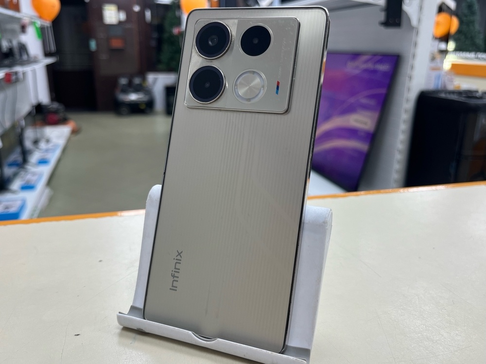 Смартфон Infinix Note 40 8/256