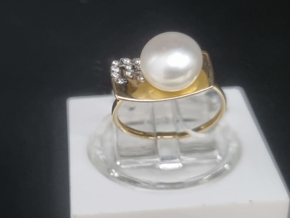 КОЛКМИ585 КОЛЬЦО С КАМНЯМИ (Au 585)