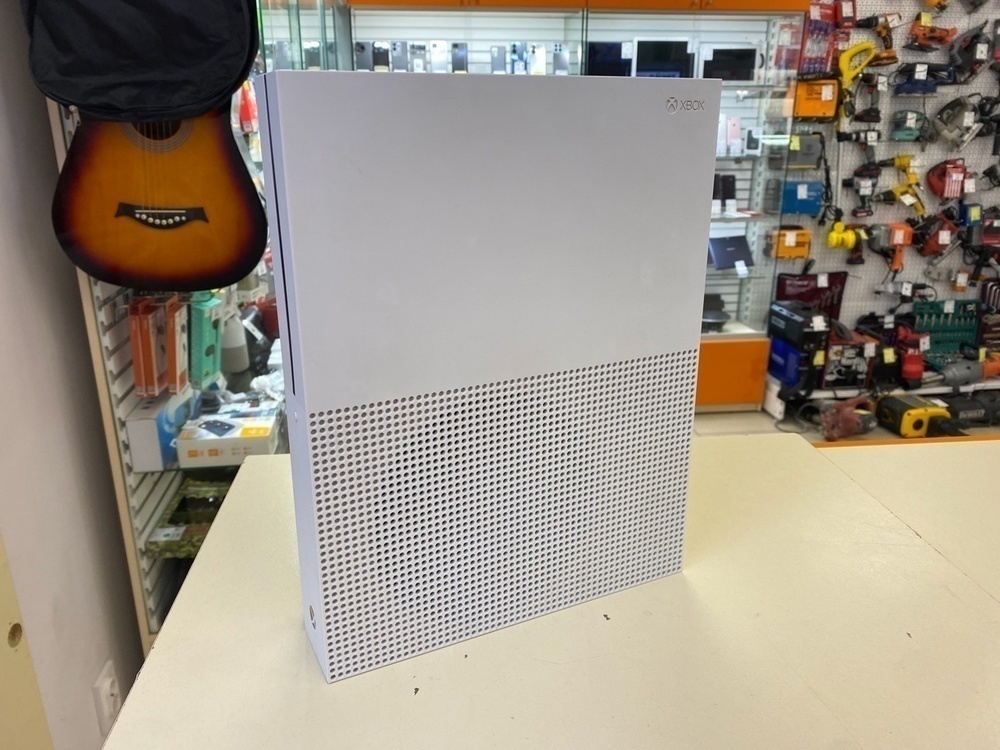 Игровая приставка Xbox One S 500Gb