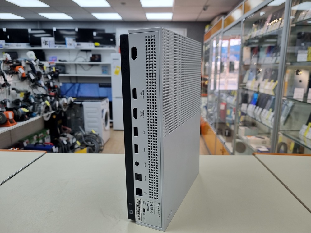 Игровая приставка Xbox One S 500Gb