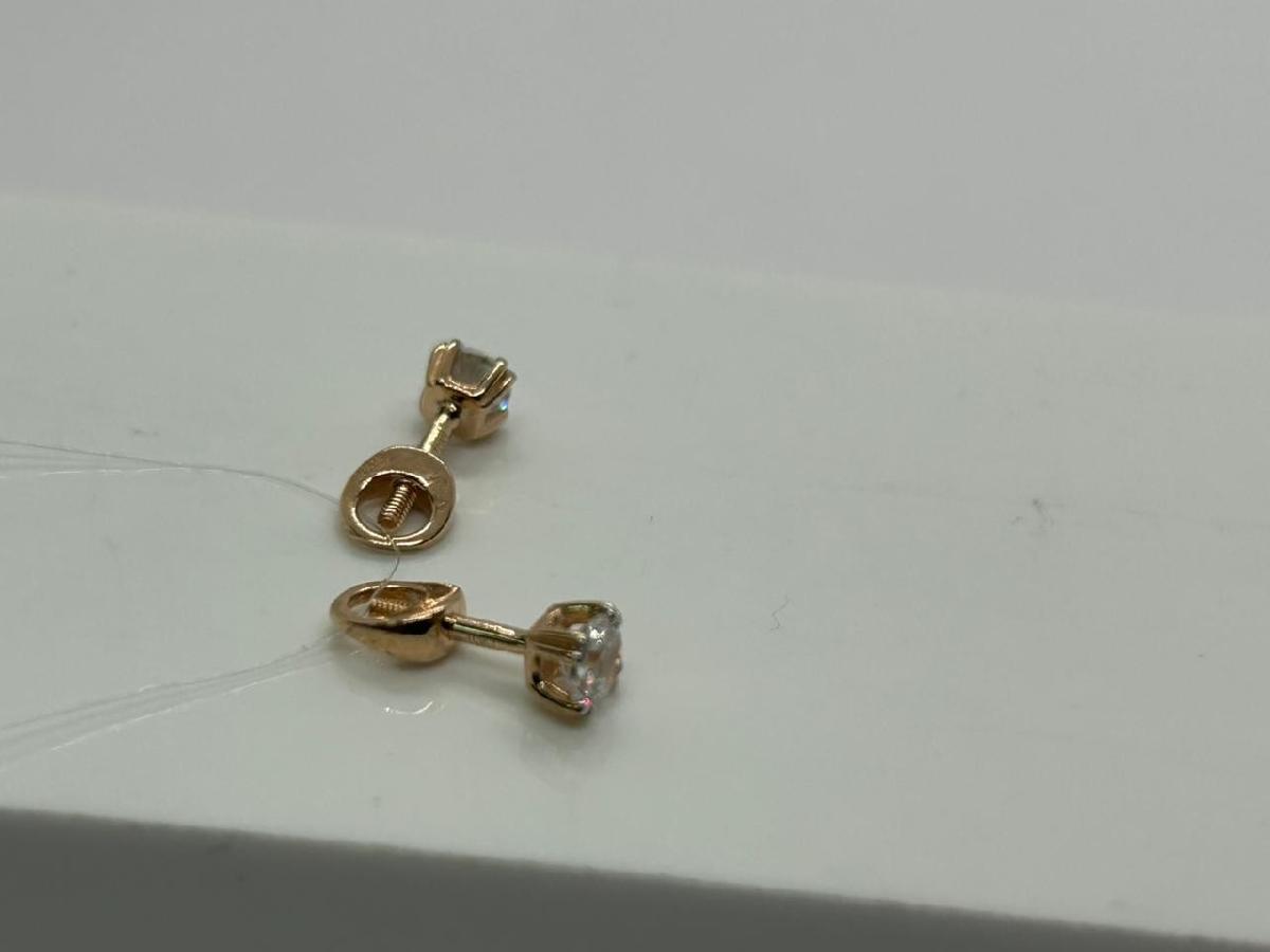 01-214655 СЕРЬГИ ПУСЕТЫ с камнем (Au 585)