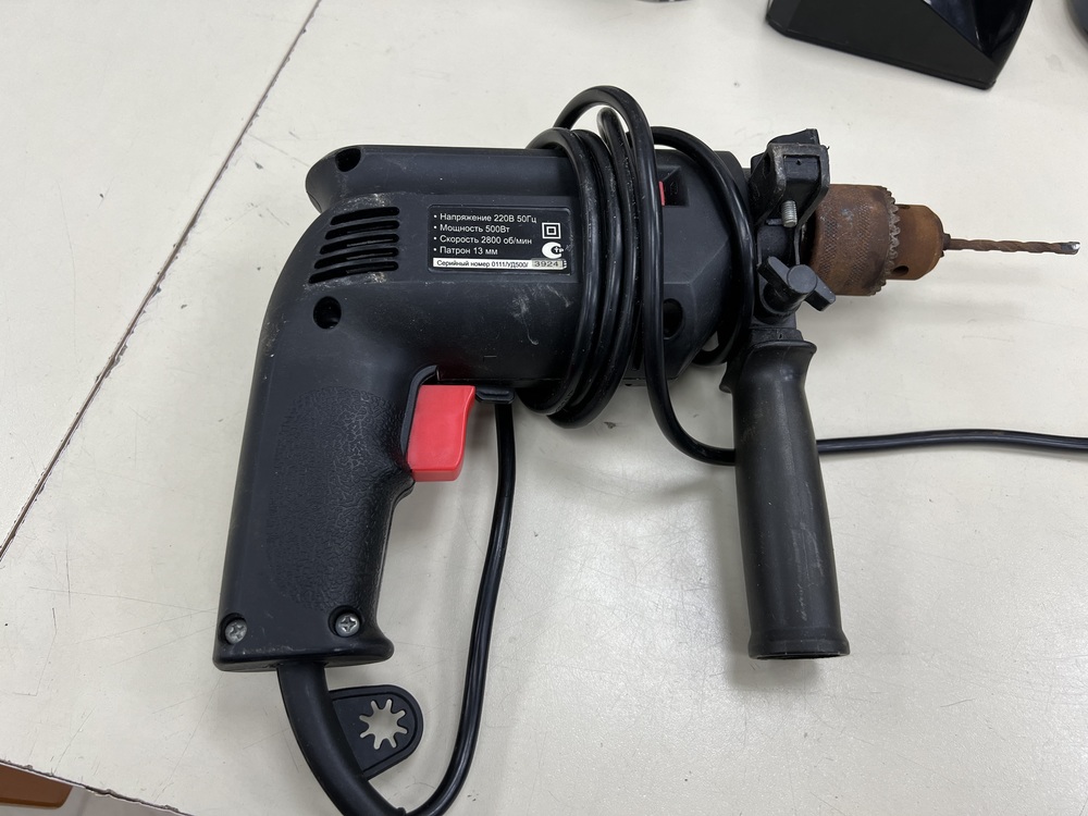 Дрель ударная DWT SBM-750