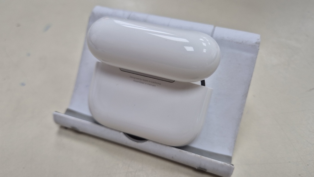 Наушники беспроводные Apple AirPods Pro 3 Gen