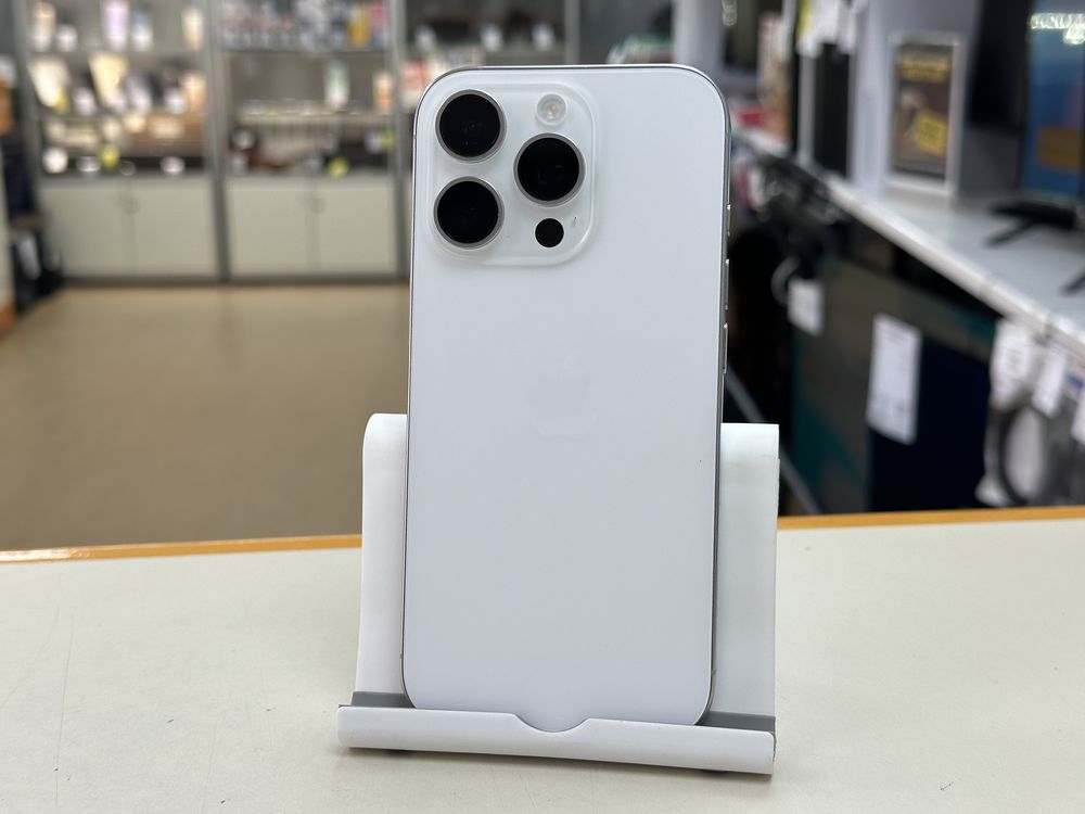 Смартфон Apple Iphone 16 Pro 128Gb