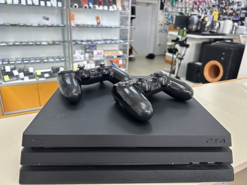 Игровая приставка PlayStation 4 Pro 1Tb