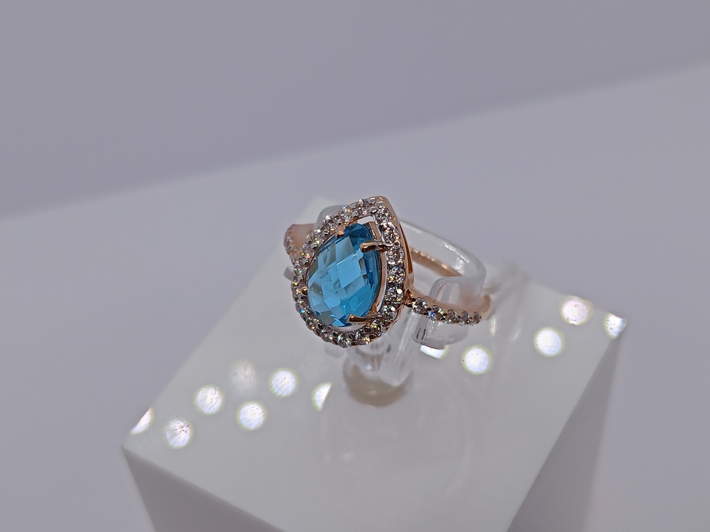 КОЛЬЦО С КАМНЯМИ (Au 585)