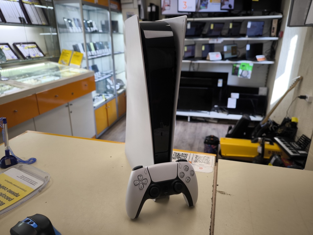 Игровая приставка PlayStation 5 Digital Edition 825Gb