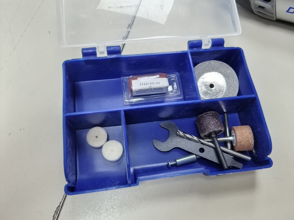 Гравер Dremel 3000