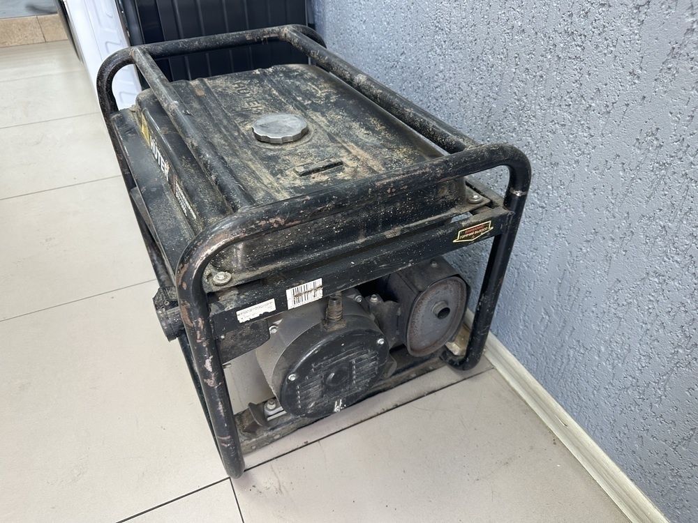 Бензогенератор Huter DY11000LX