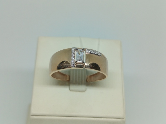 КОЛЬЦО С КАМНЯМИ (Au 585)