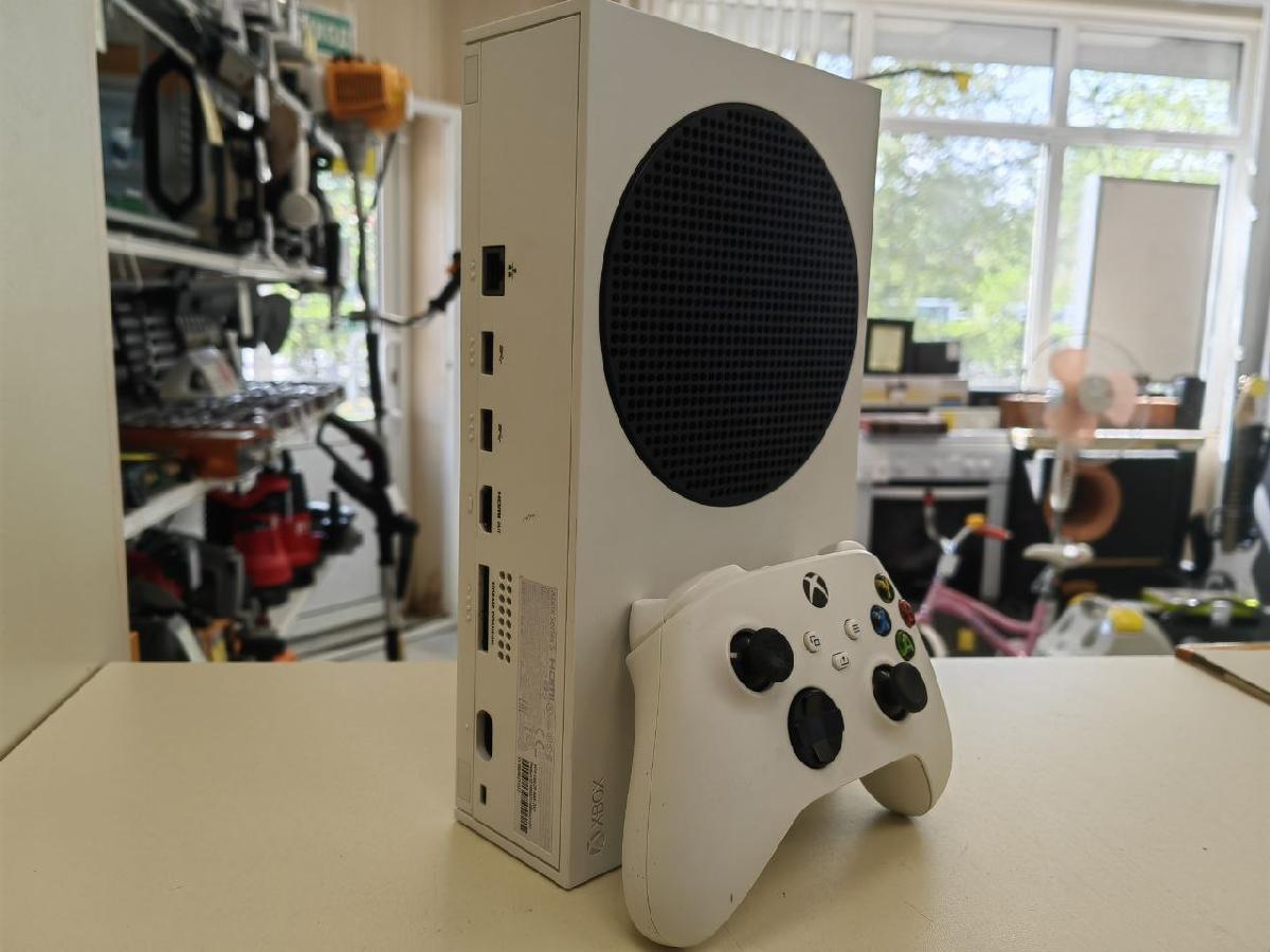 Игровая приставка Xbox Series S 512Gb SSD