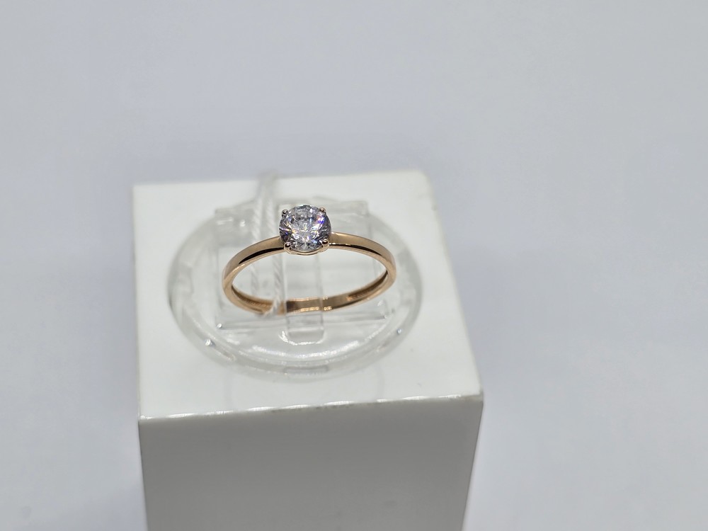 КОЛКМ585 КОЛЬЦО С КАМНЕМ (Au 585)