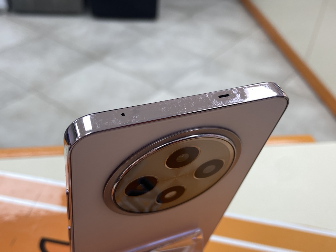 Смартфон Oppo Reno 12F 8/512