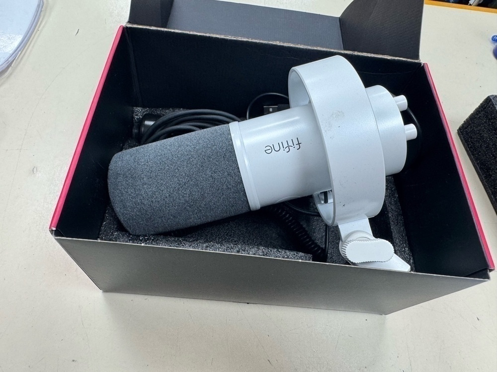 Микрофон Fifine K688