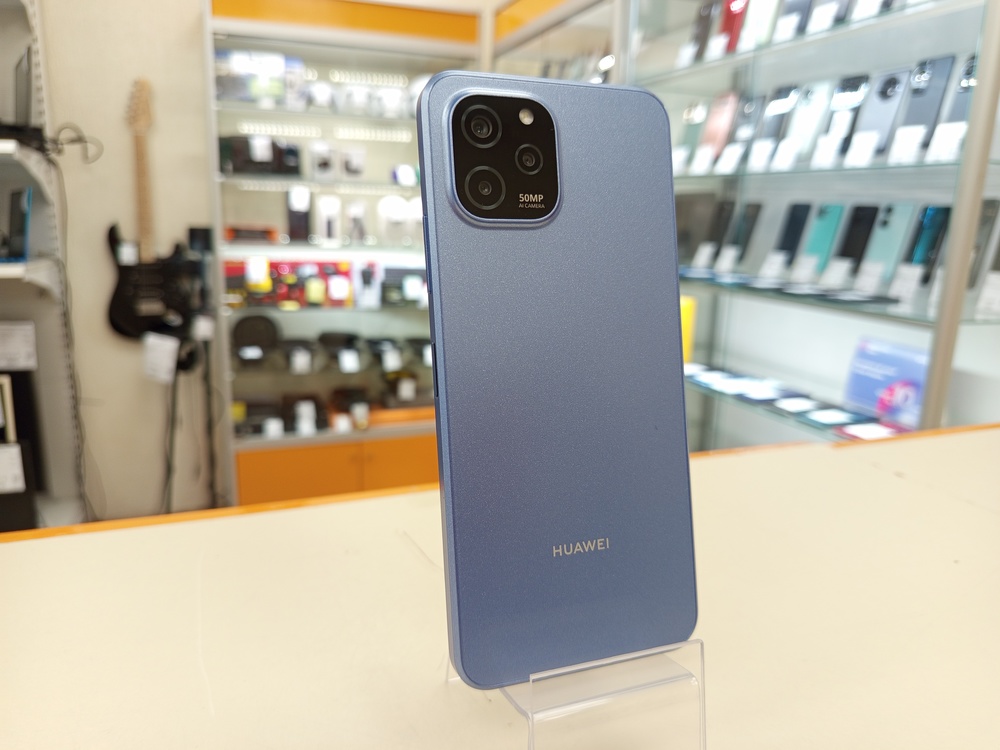Смартфон Huawei Nova Y61 4/128