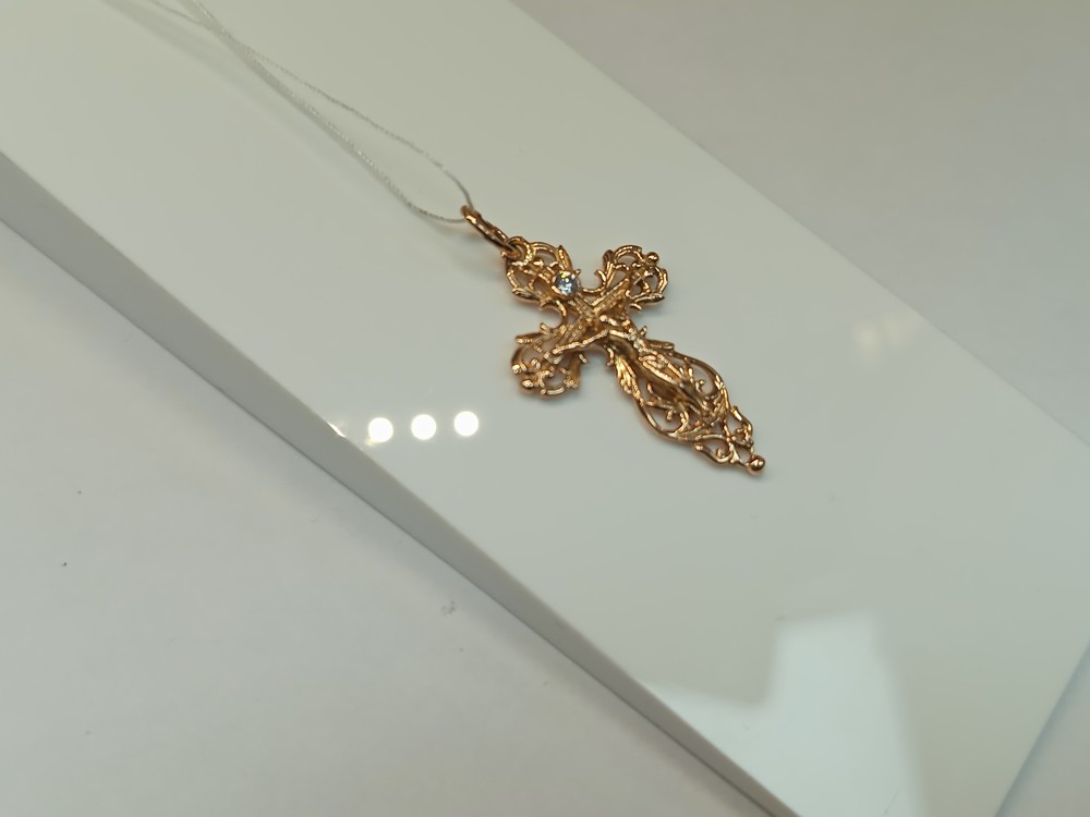 ПОДККИ585 ПОДВЕСКА КРЕСТ С КАМНЕМ (Au 585)