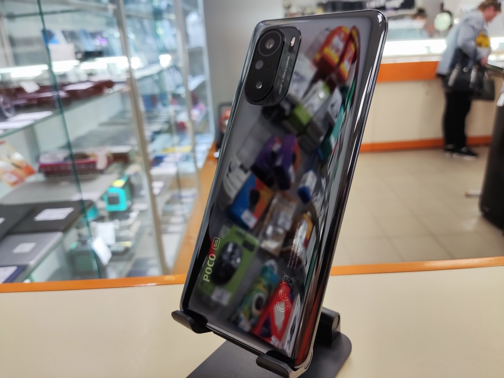 Смартфон Xiaomi Poco F3 8/256