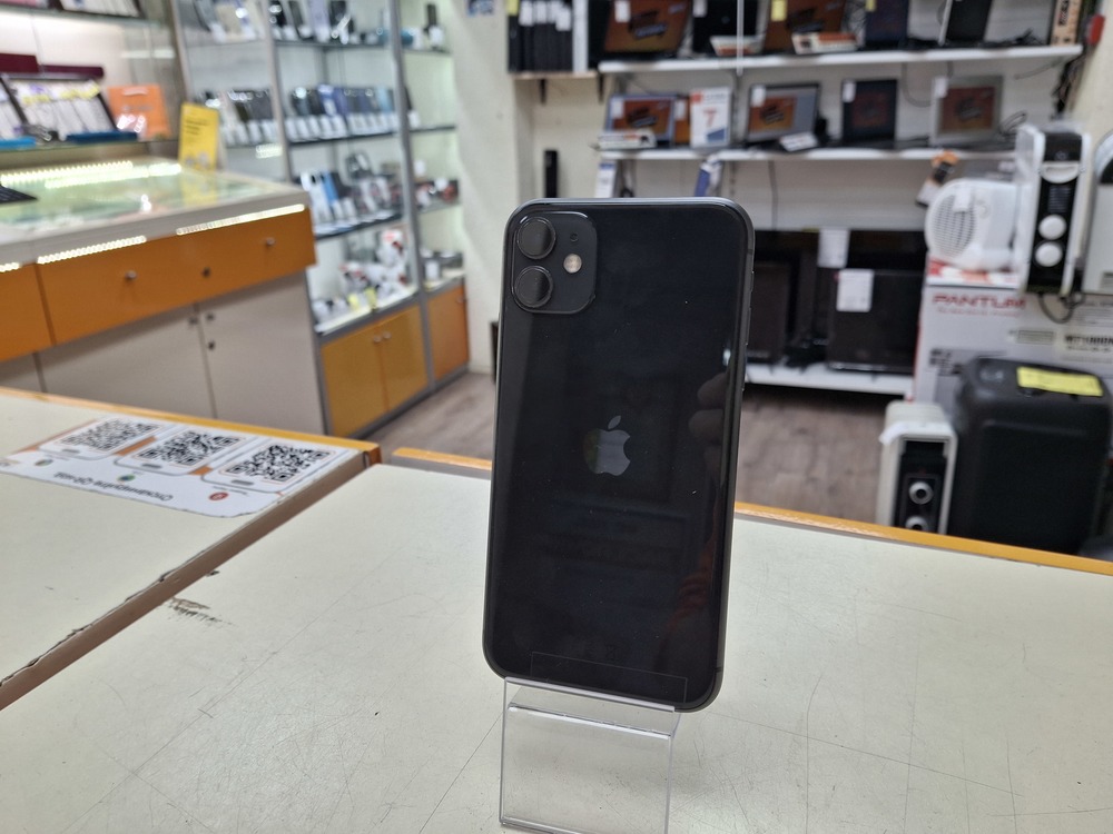 Смартфон Apple iPhone 11 64Gb