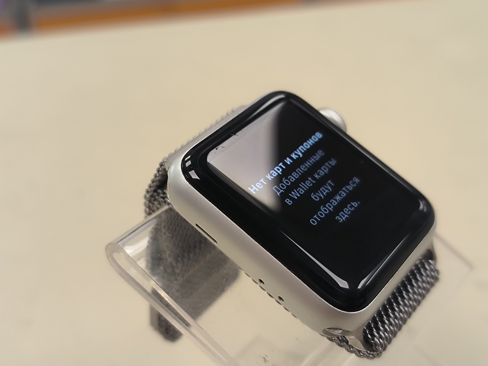 Смарт-часы Apple Watch Series 3 38 мм