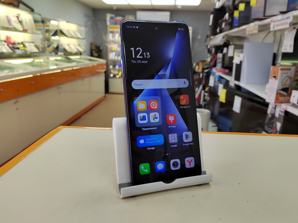 Смартфон Tecno Pova 5 8/128