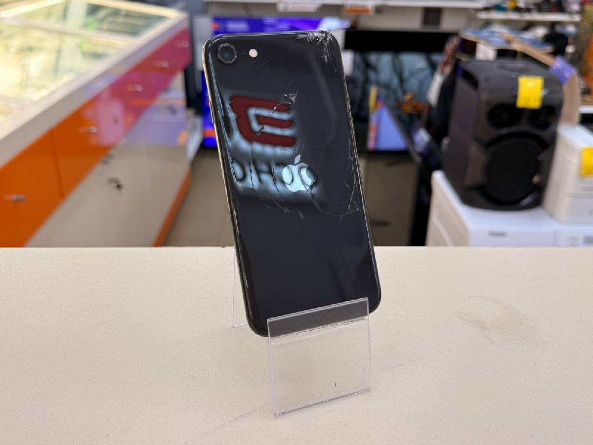 Смартфон Apple iPhone SE 2020 64Gb