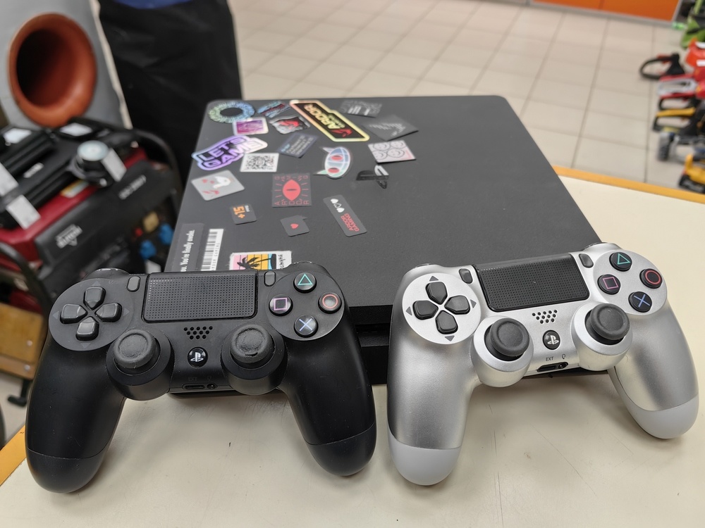 Игровая приставка PlayStation 4 Slim 1Tb