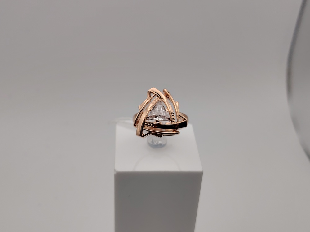 КОЛКМ585 КОЛЬЦО С КАМНЕМ (Au 585)